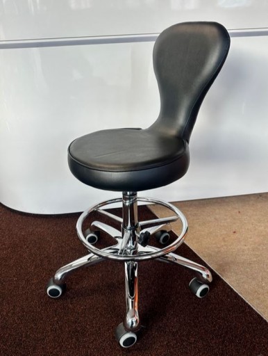 Ergonomischer Arbeitshocker XV – Komfort und Flexibilität für den Arbeitsalltag